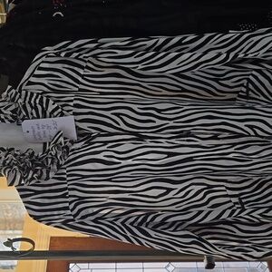 Fabulous Ruffle Neck